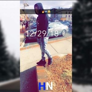 Meet your Posher, Ramiro